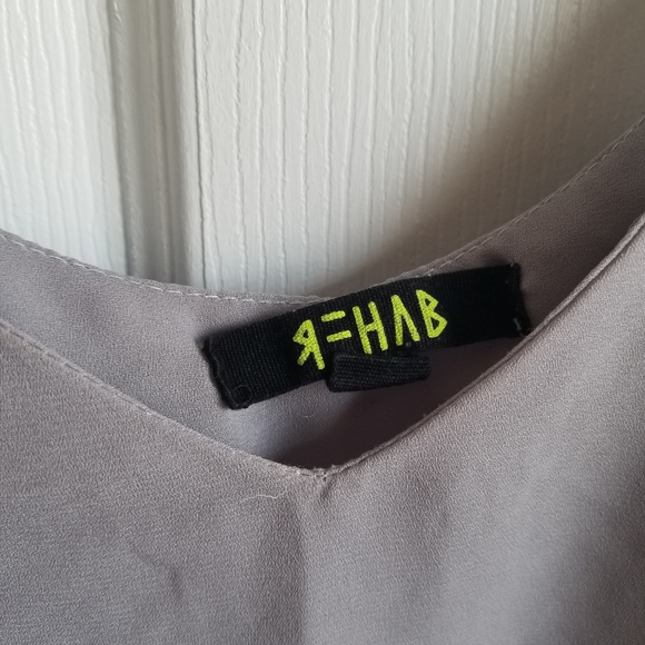 Grey Tank Top - Picture 3 of 3